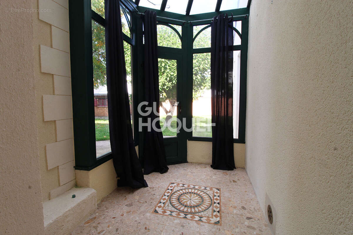 Maison à VERNEUIL-L&#039;ETANG