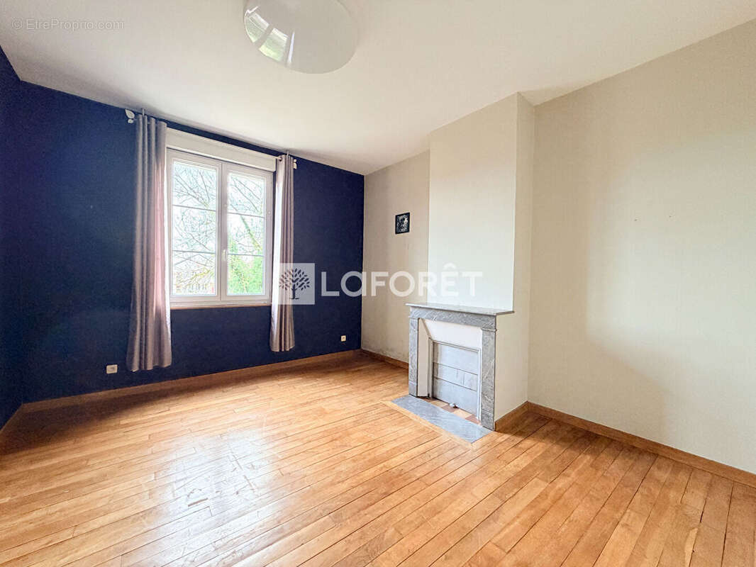 Maison à SAINT-JEAN-SUR-TOURBE