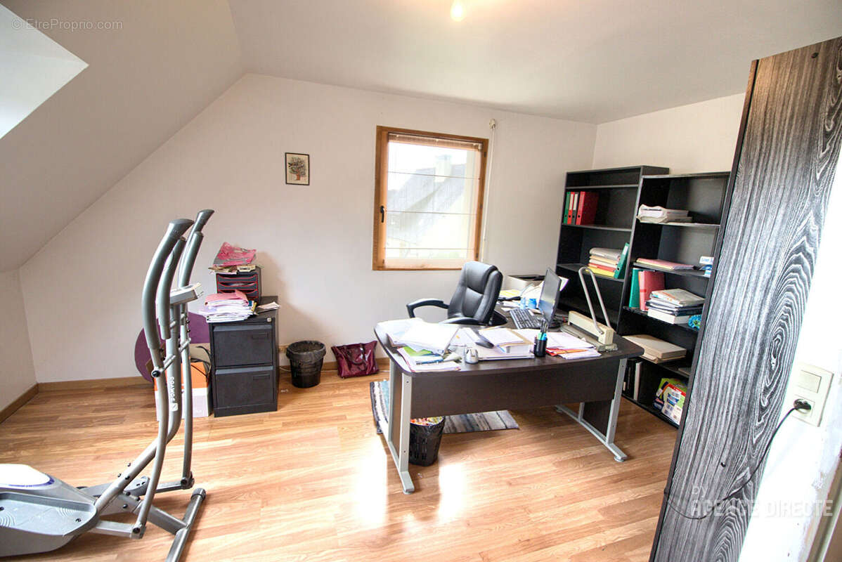 Maison à Vendre MINIAC-MORVAN  T6 160m² - photo 3