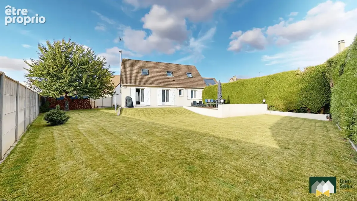 Maison à CHAMPHOL