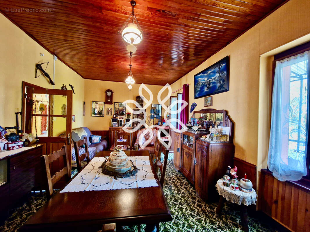 Maison à BOURNONCLE-SAINT-PIERRE