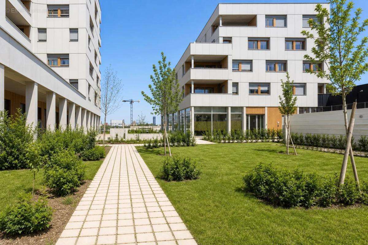 Appartement à BUSSY-SAINT-GEORGES