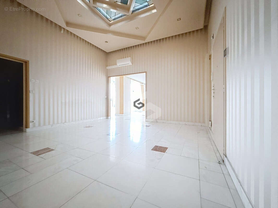 ENTREE - Appartement à REIMS