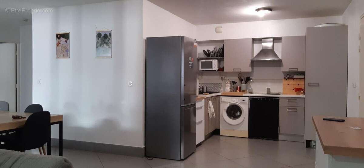 Photo 2 - Appartement à SAINT-DENIS