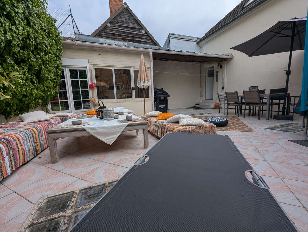 Maison à MERU