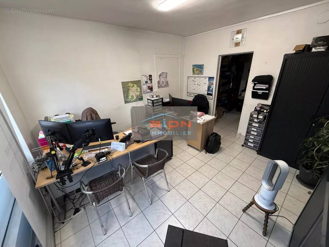 Commerce à SOTTEVILLE-LES-ROUEN