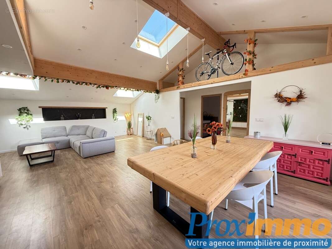 Appartement à RIVES