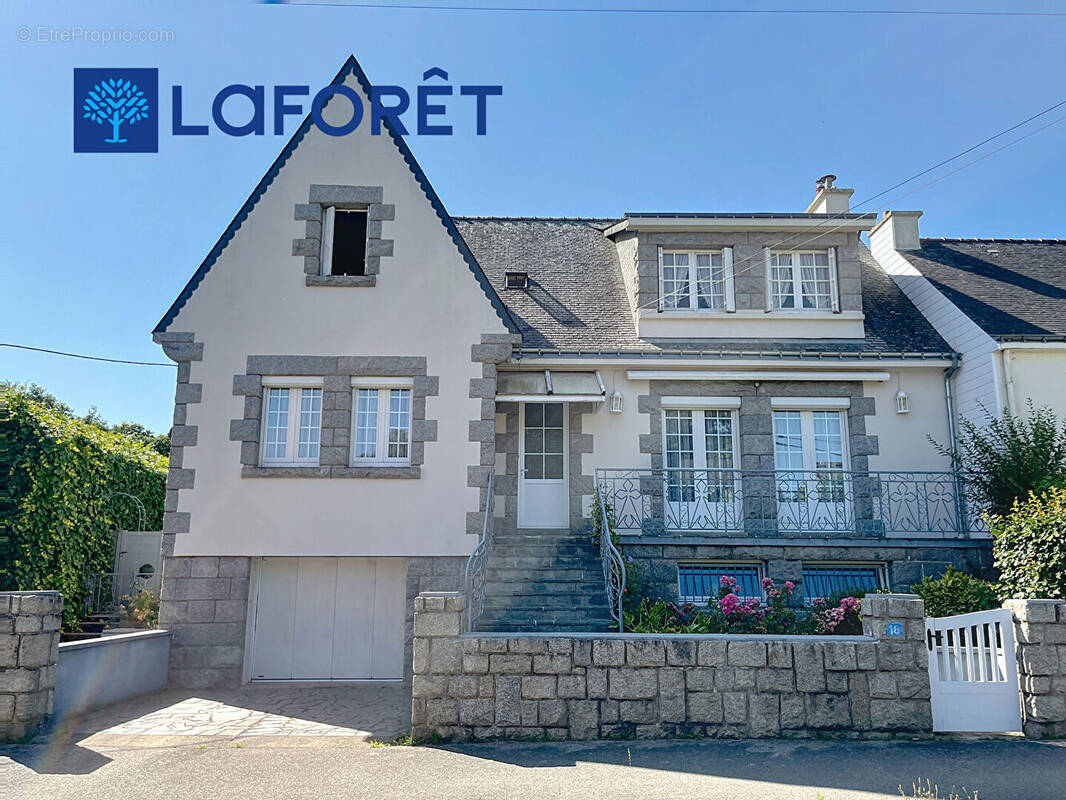 Maison à PLUMELIAU