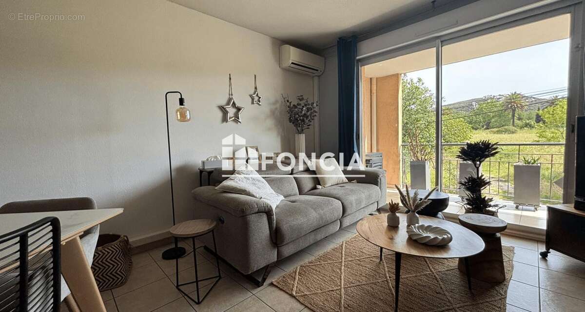 Appartement à HYERES
