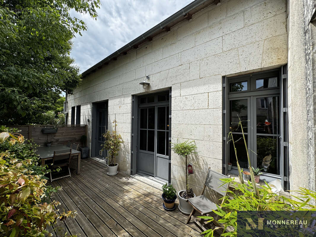 Maison à BARBEZIEUX-SAINT-HILAIRE
