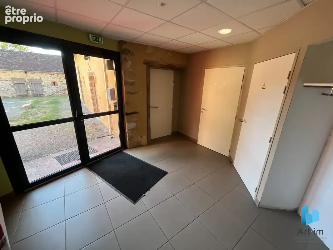 Batiment de 858 m2 à vendre secteur nord LE MANS - photo 3