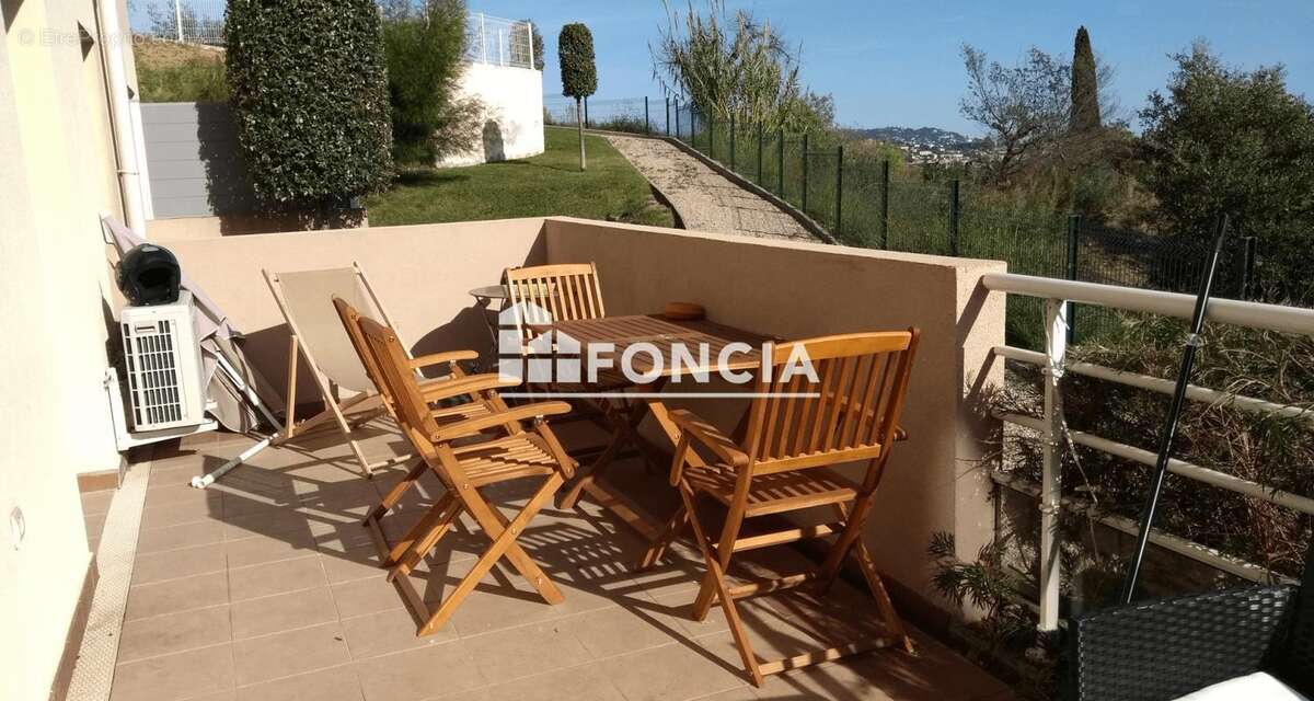 Baisse de prix !  2 pièces avec terrasse vue mer . Découvrez ce superbe appartement 2 pièces idéalement situé dans la prestigieu - photo 7