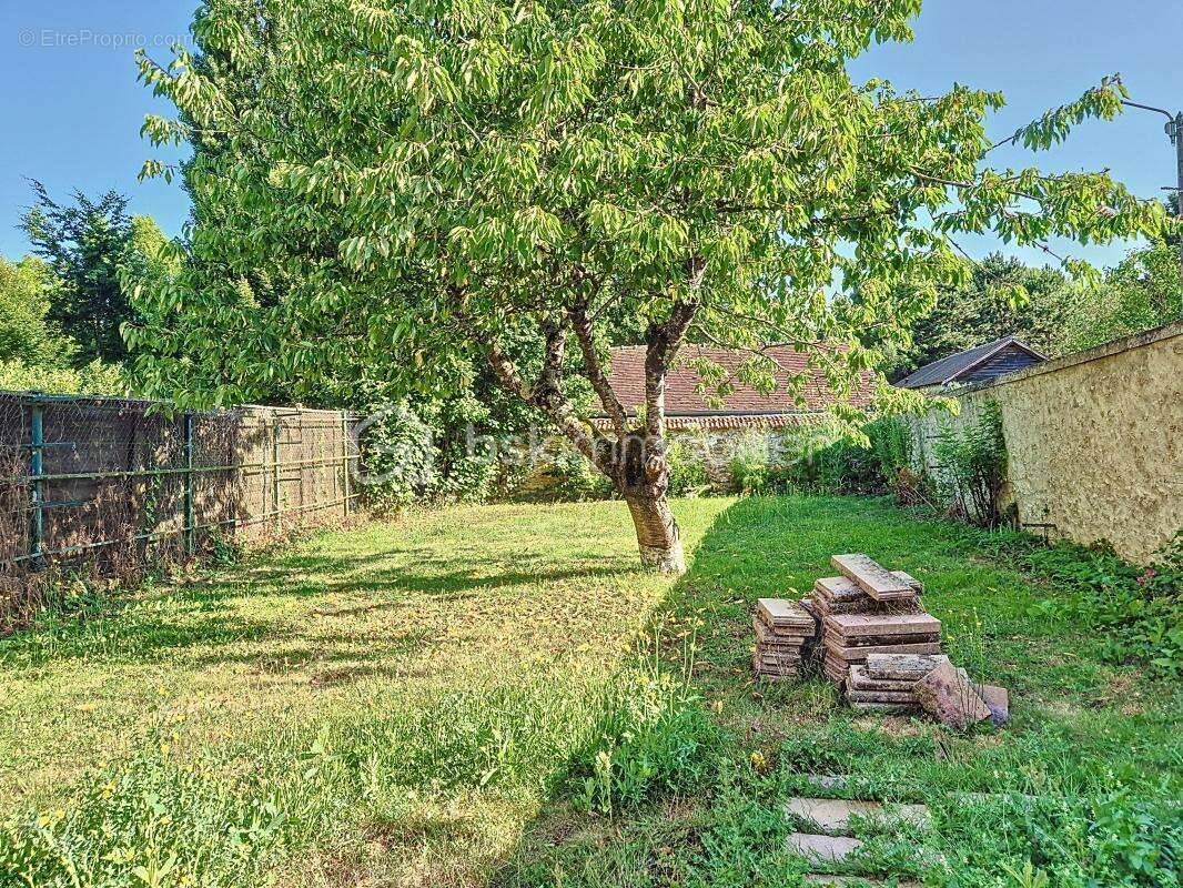 Maison à ROZAY-EN-BRIE