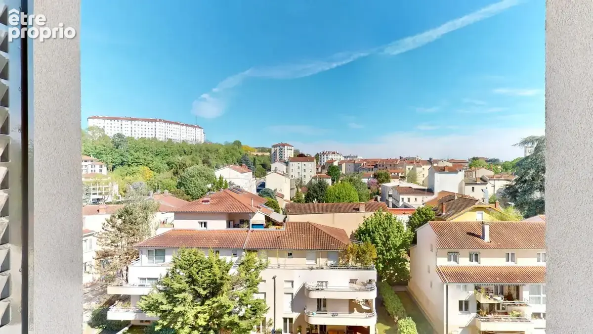 Vue dégagée et calme absolu au cœur de Saint-Just/Trion – T3 bis lumineux avec balcon - photo 5