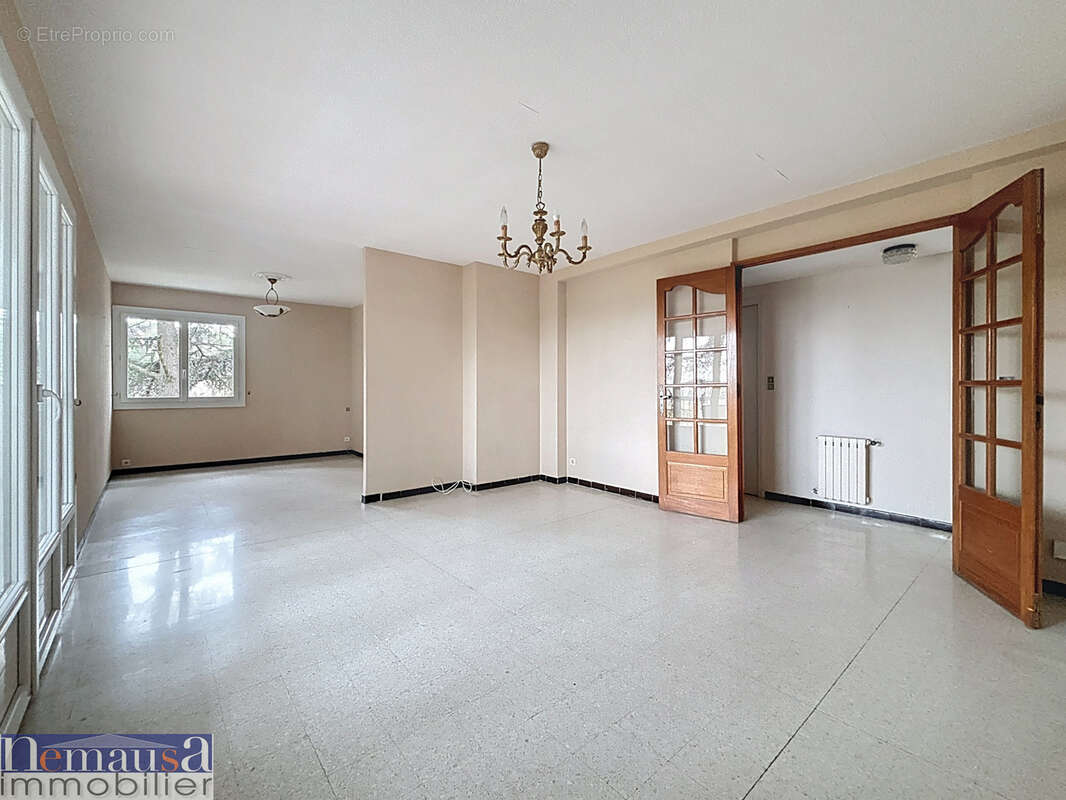Appartement à NIMES