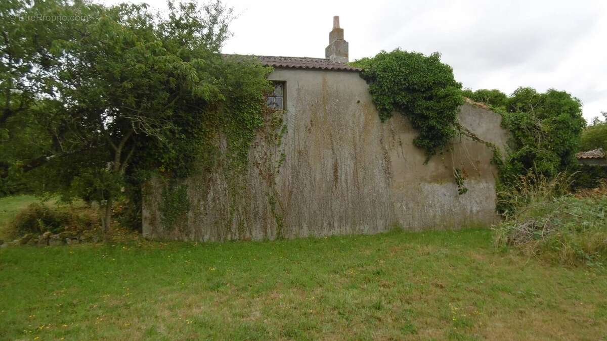 Maison à ARGENTON-CHATEAU