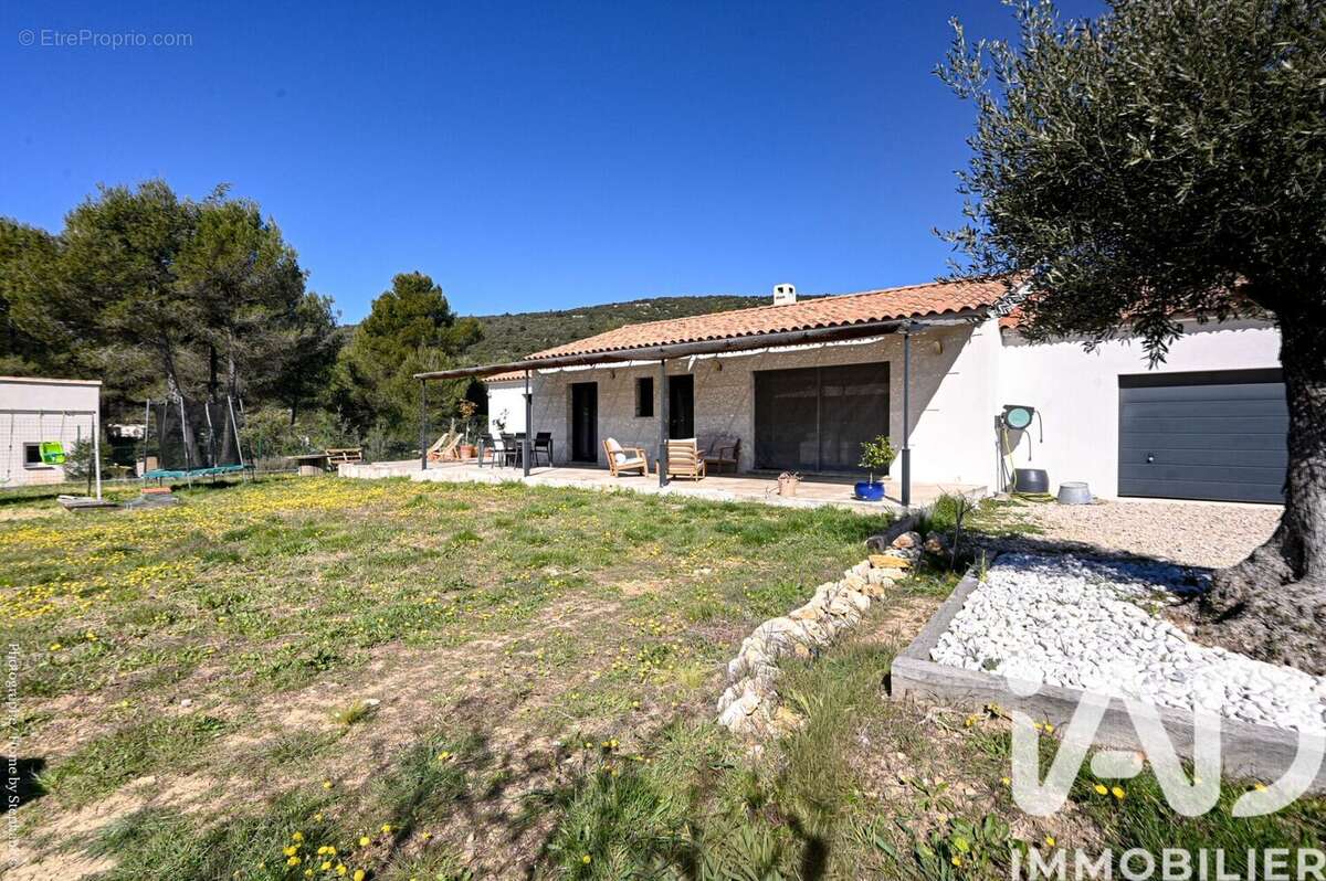 Photo 3 - Maison à PLAN-D'AUPS-SAINTE-BAUME