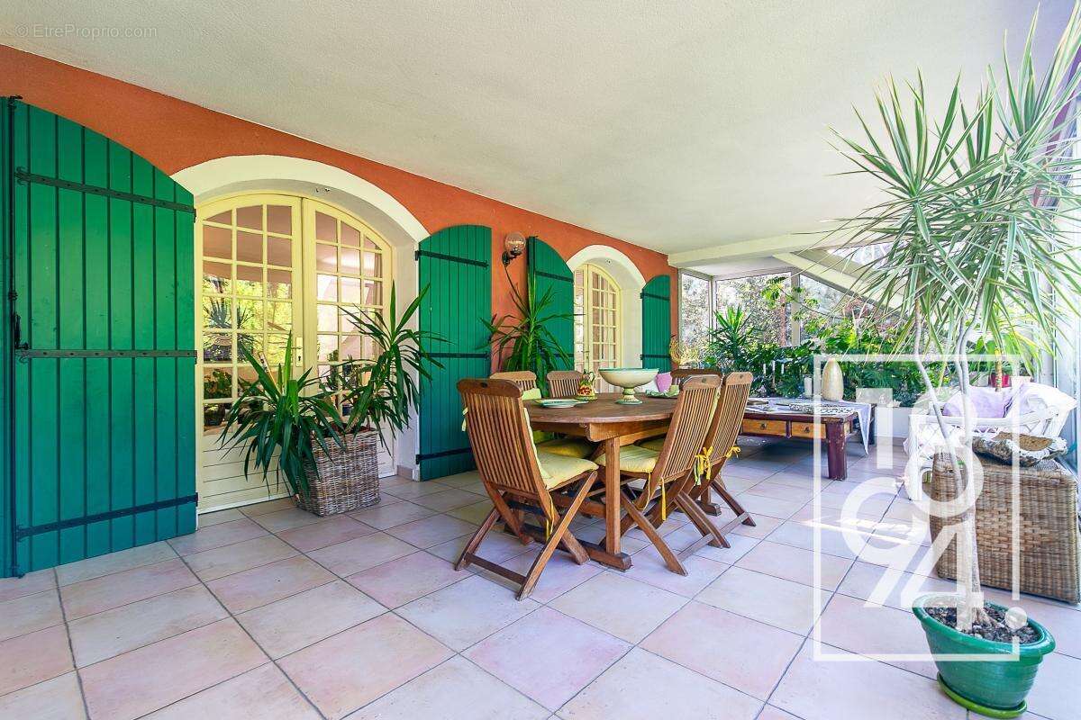 Maison à ROQUEFORT-LA-BEDOULE