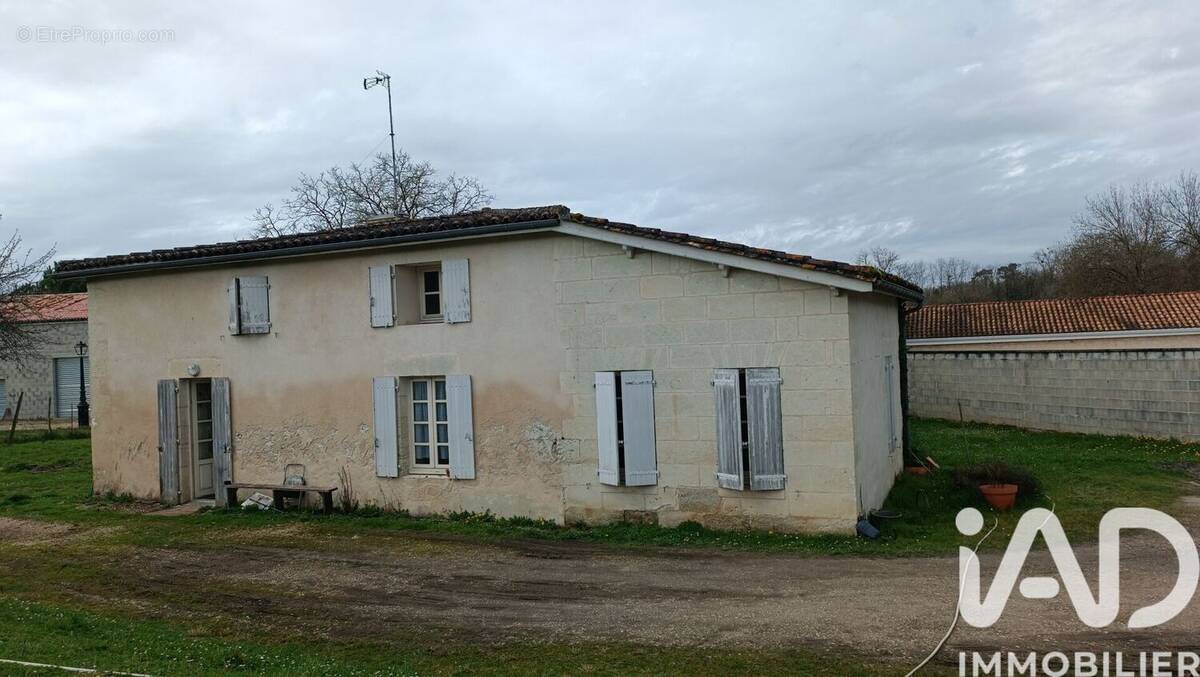 Photo 1 - Maison à SAINT-MARTIN-D'ARY