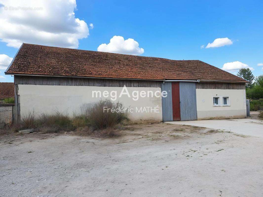 Maison à ANGLURE