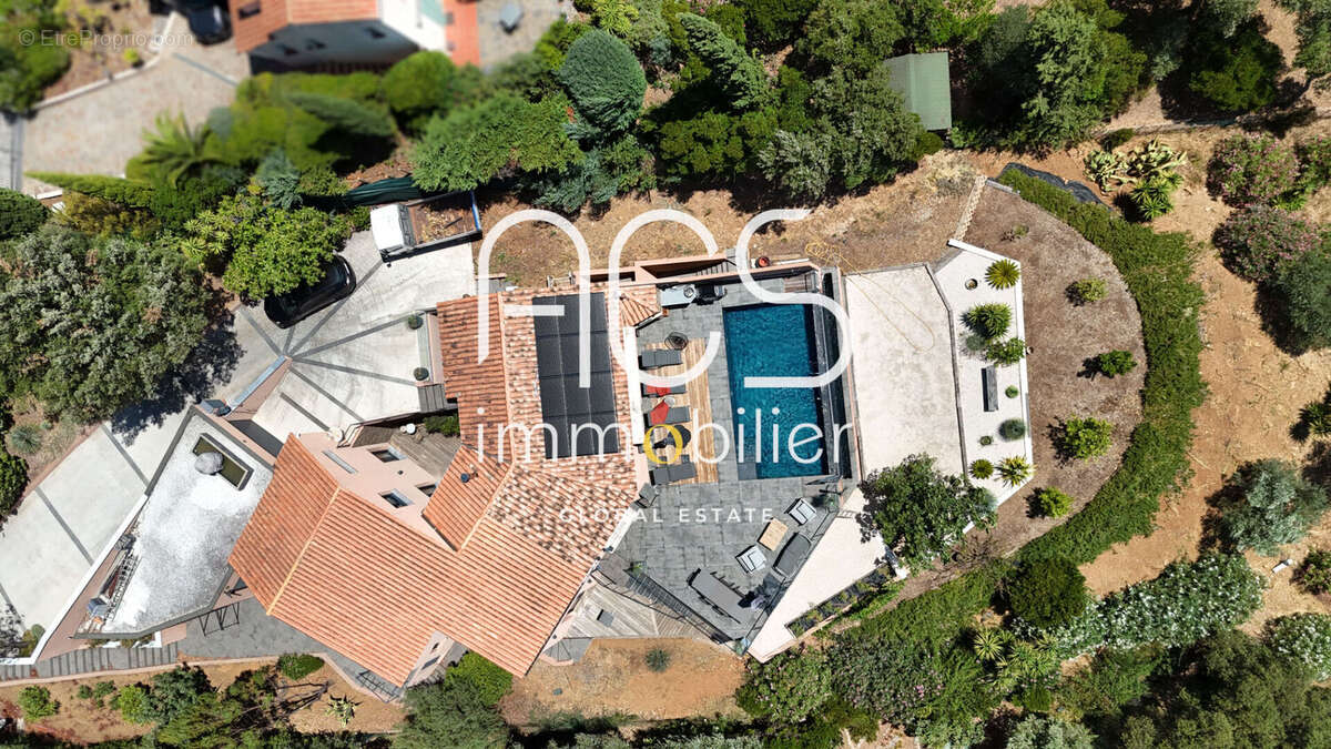 Maison à LA LONDE-LES-MAURES