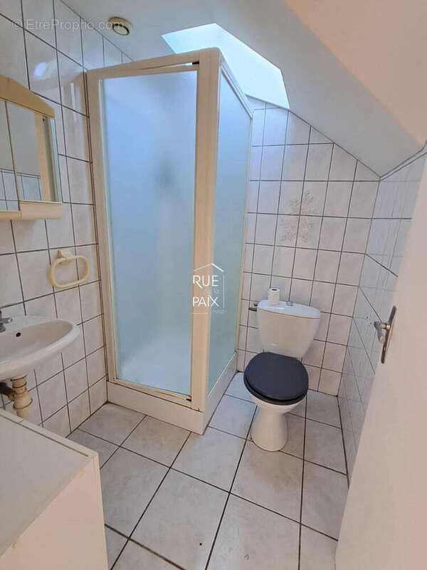 Maison sur sous sol , secteur prisé de Naintré 191.90 m2 - photo 11