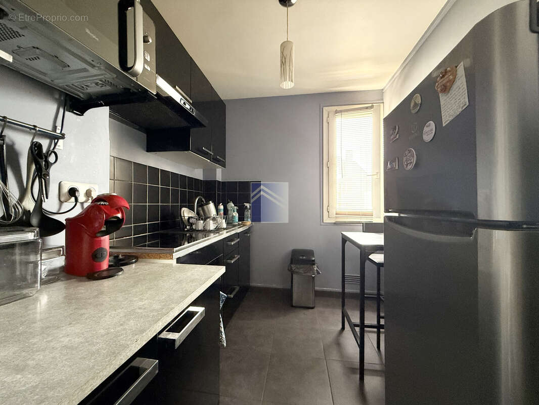 Appartement à COURBEVOIE