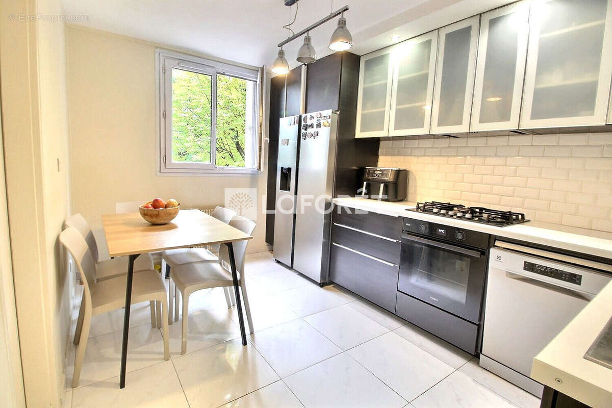 Appartement à GENNEVILLIERS