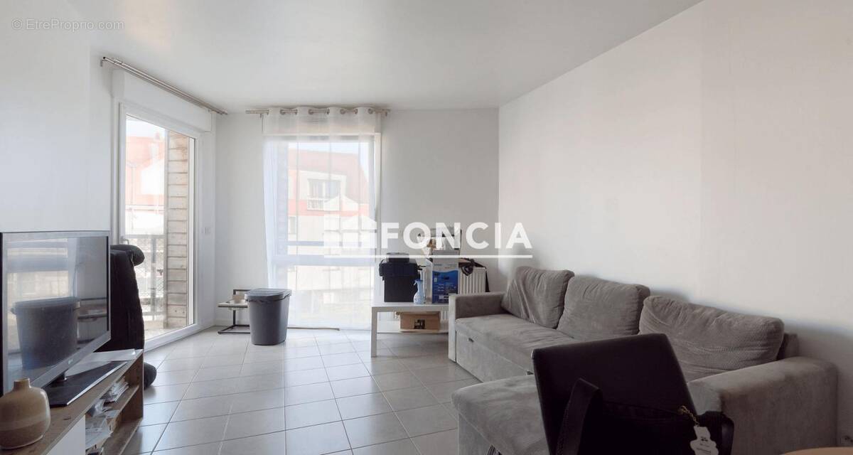 Appartement à SAINT-PIERRE-DU-PERRAY