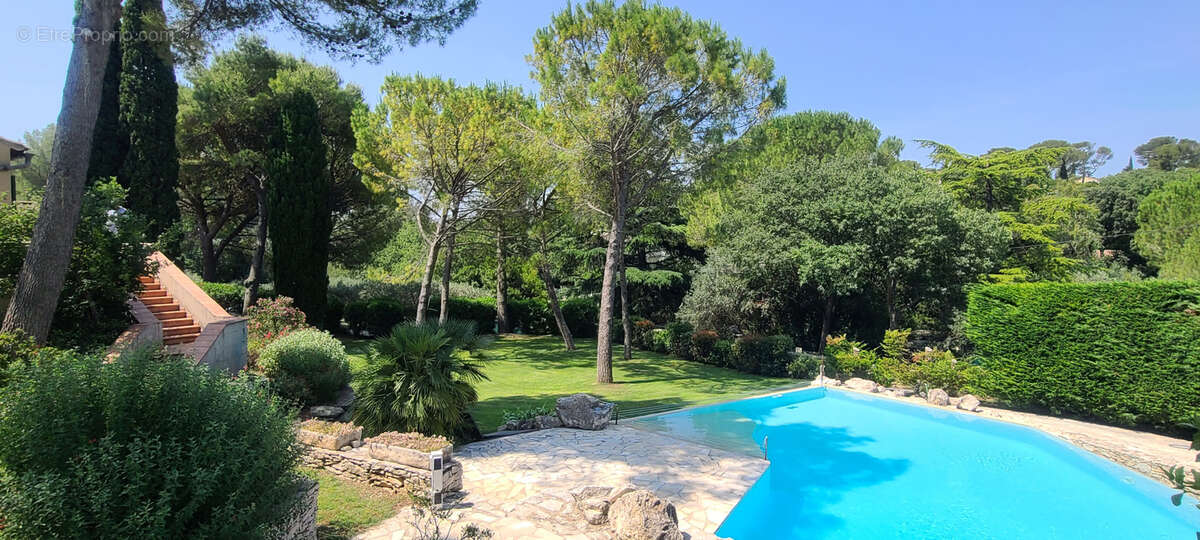 Maison à NIMES