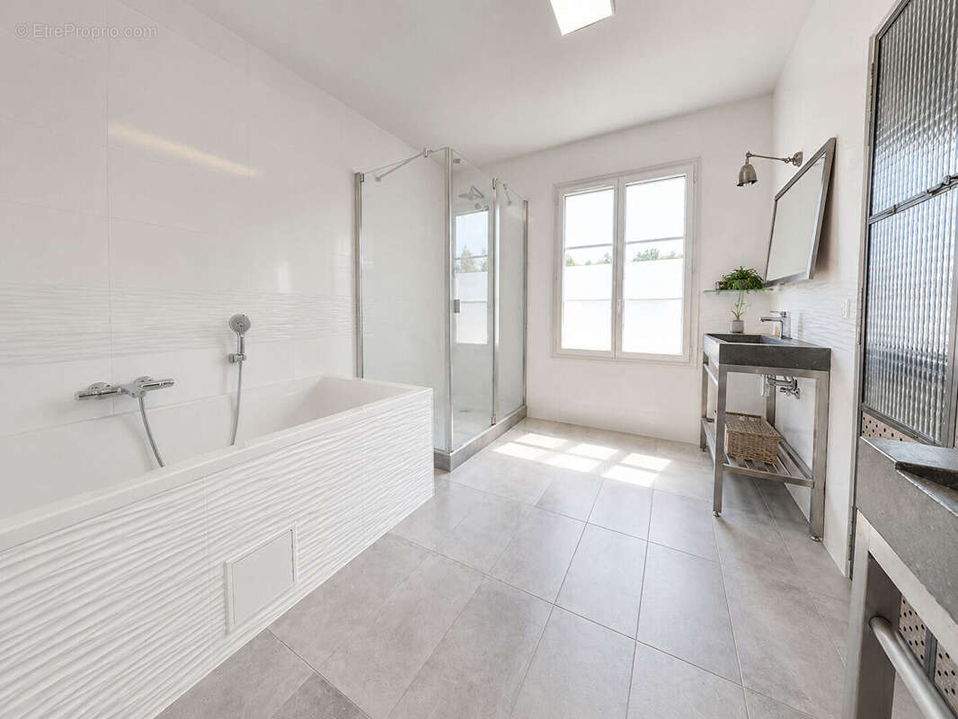 Maison à CHAUMES-EN-BRIE