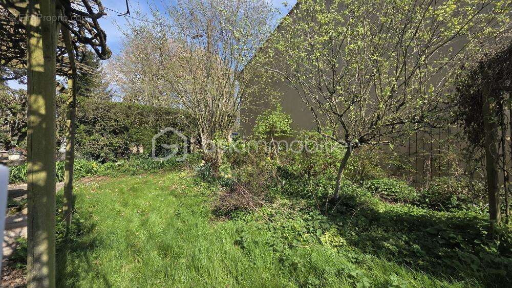 Maison à VILLIERS-SAINT-GEORGES