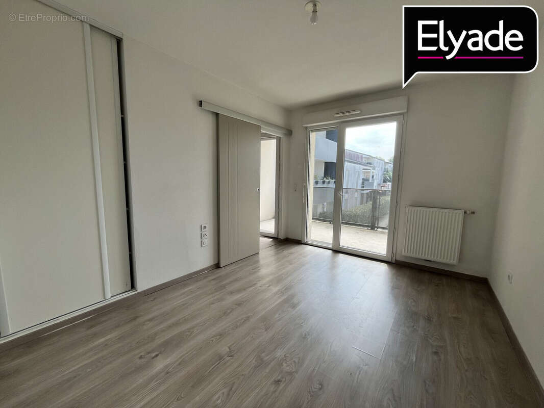 Appartement 42 m² à Bassens  - photo 3
