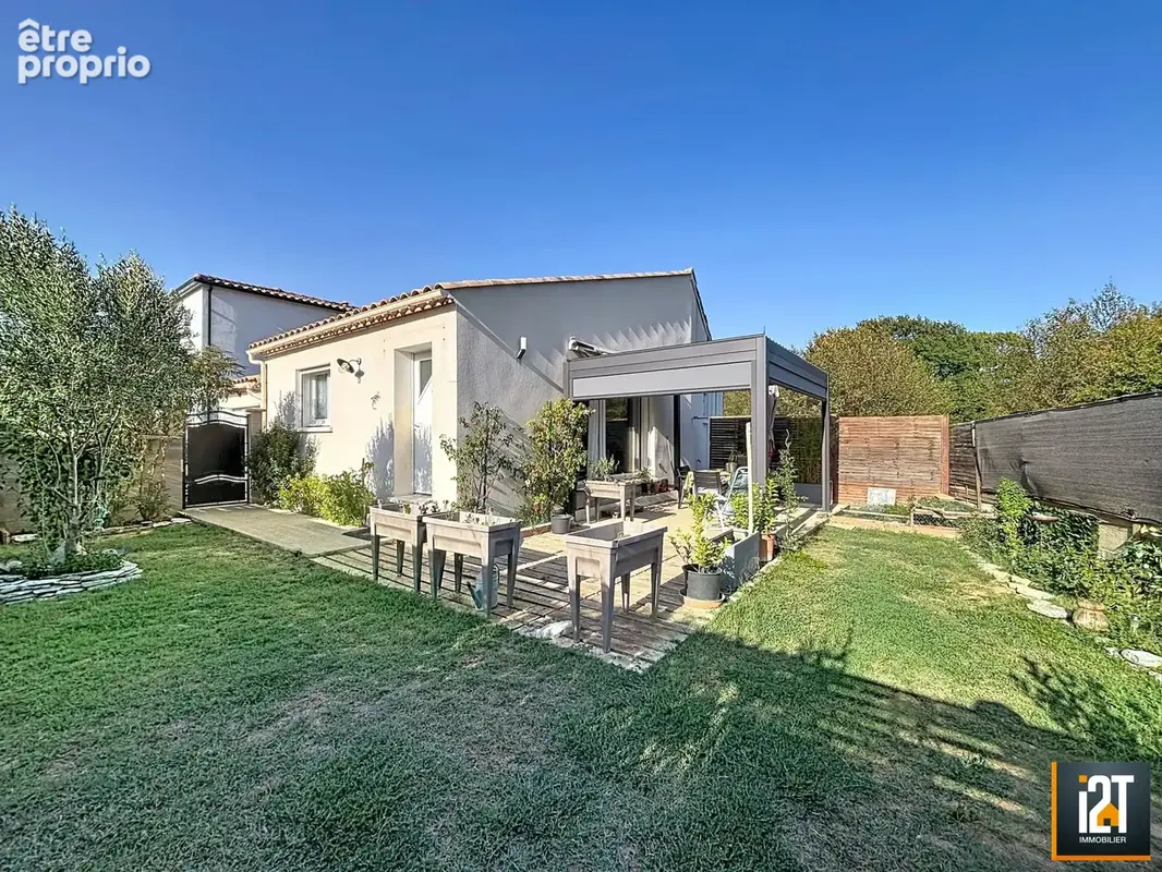 Maison à LA CALMETTE