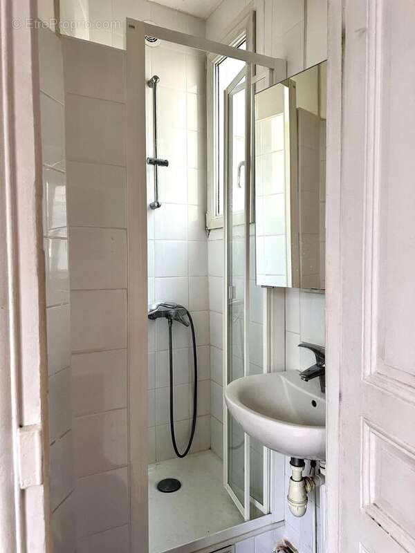 Appartement à PARIS-19E