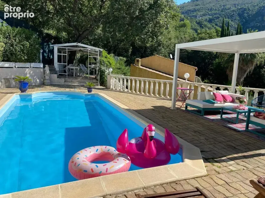 Villa Castagniers 140m2 avec piscine - photo 12