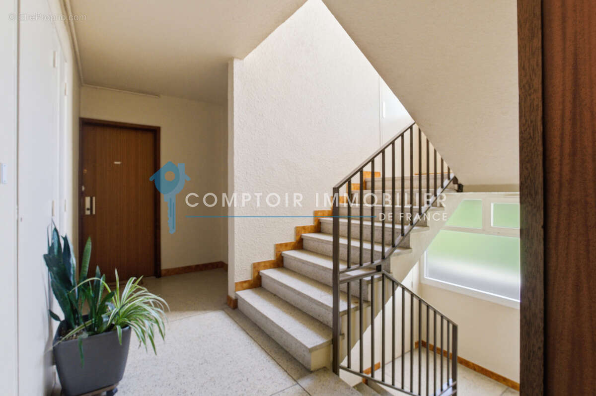 Appartement à MEYLAN