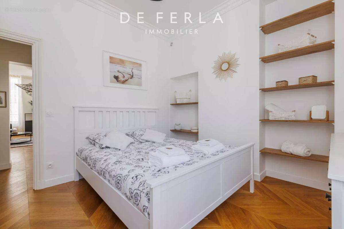 Appartement à PARIS-3E