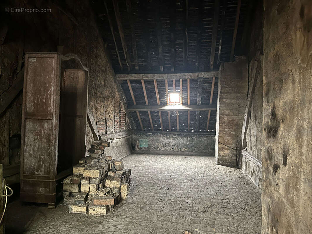 Appartement à COURTENAY