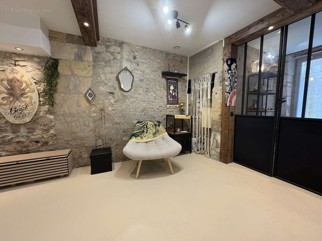 Commerce à PERIGUEUX