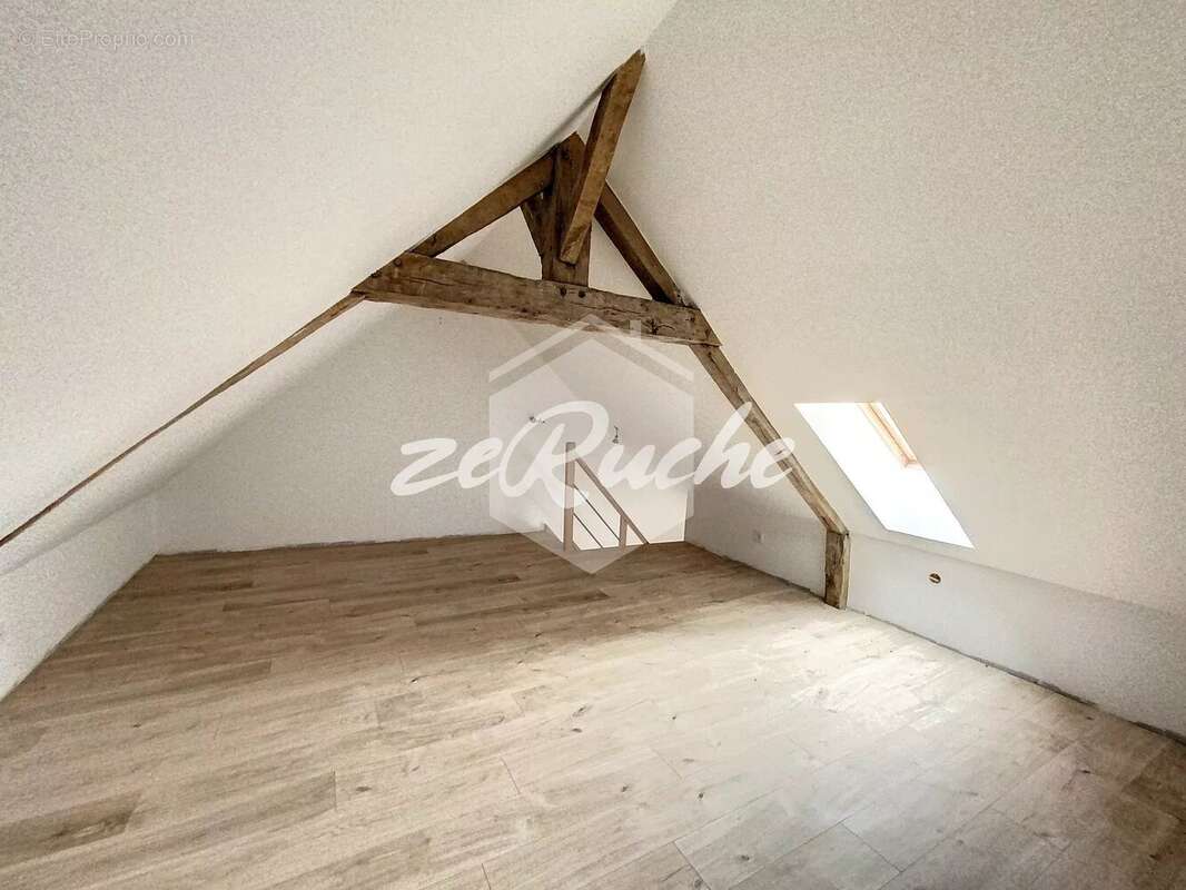 Maison à BAZOCHES-AU-HOULME