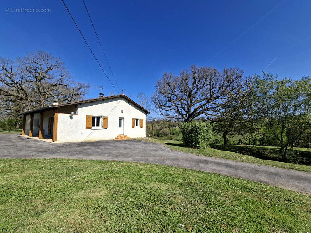 Maison à MIRANDE