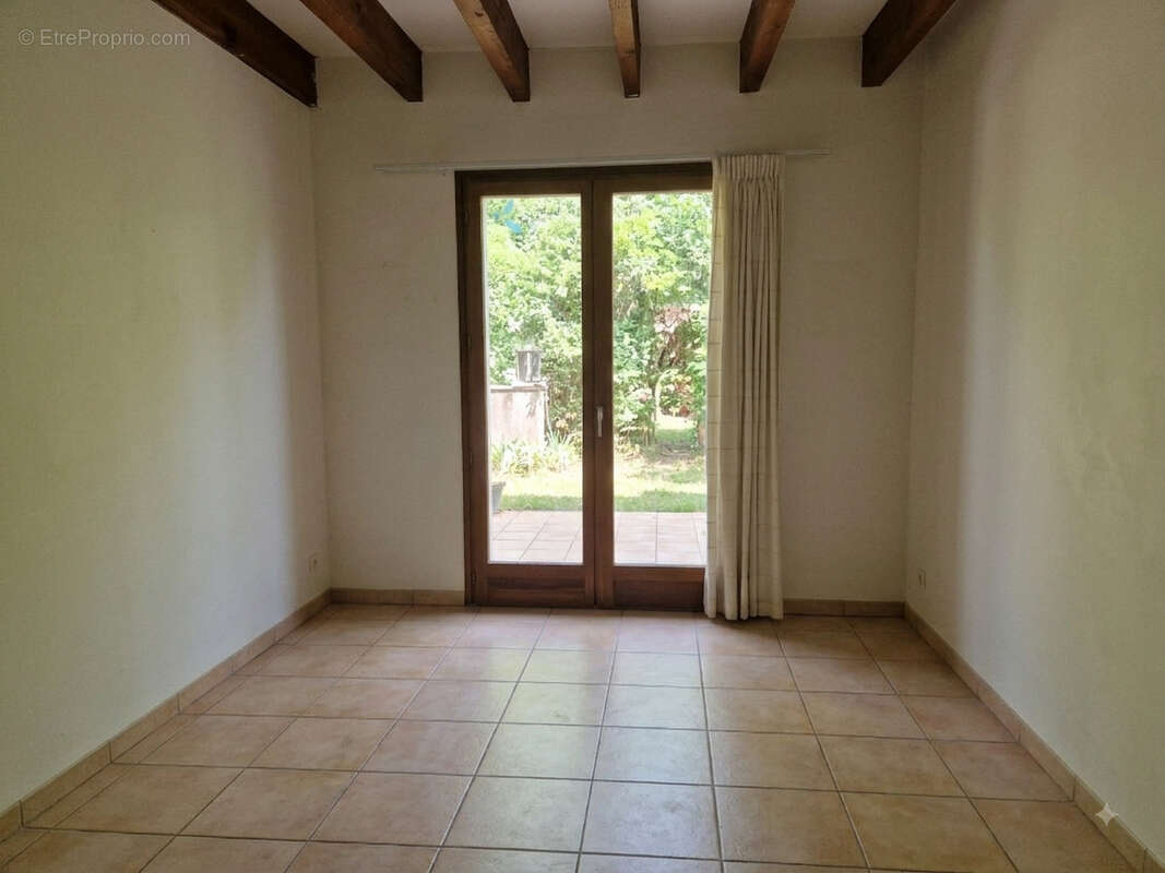ASCAIN - Charmante maison avec vue sur les Pyrénées - 6 chambres - photo 13