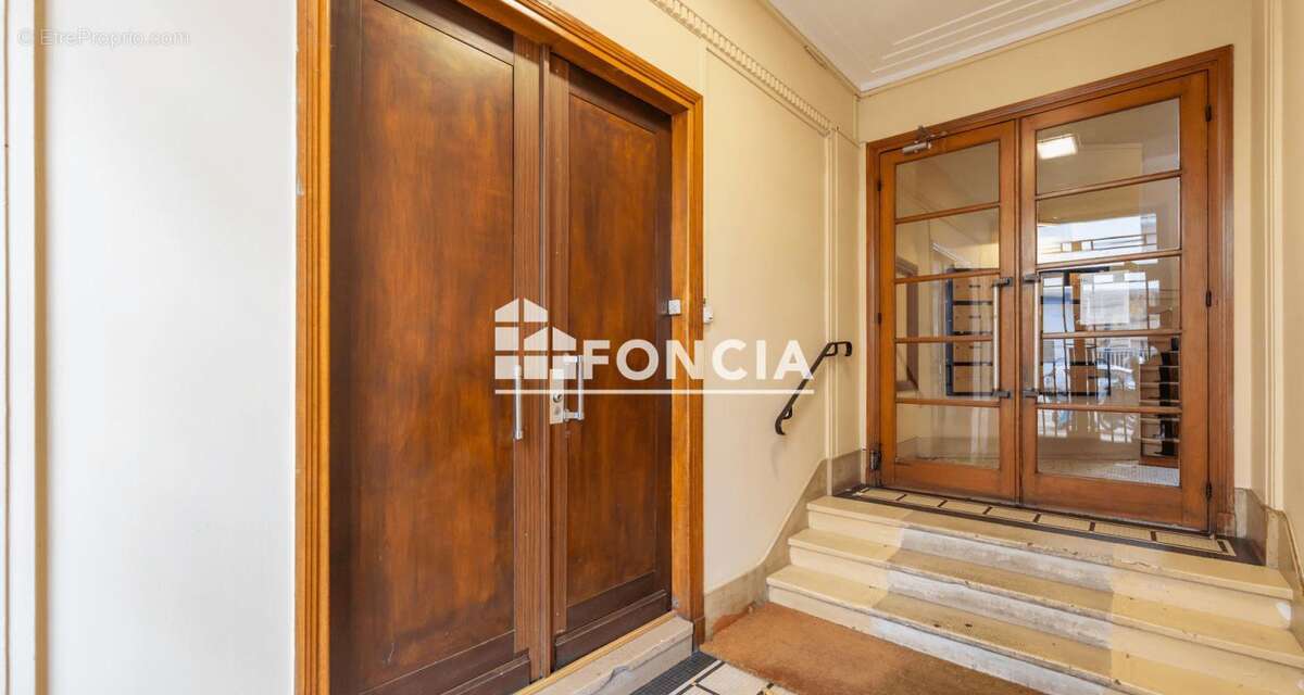 Appartement à PARIS-19E