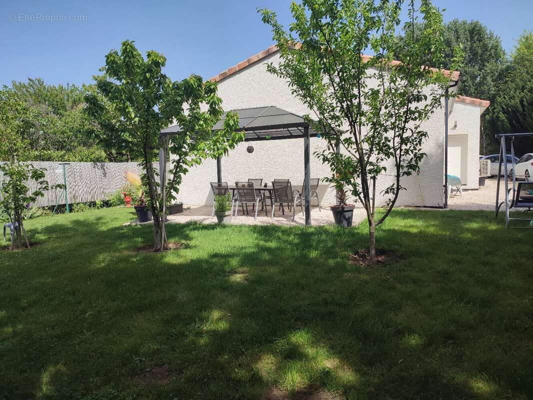 Maison à BAZIEGE