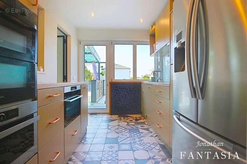 LA MAXE – Maison familiale de 230 m² au sol avec piscine chauffée et généreux espaces extérieurs - photo 47