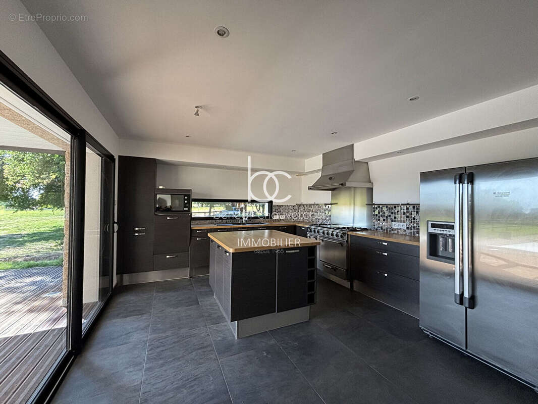 Maison Saint Ave 285.18 m2 - photo 4