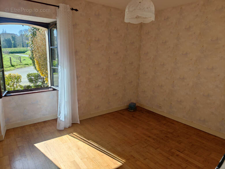 Maison à LA BAUSSAINE