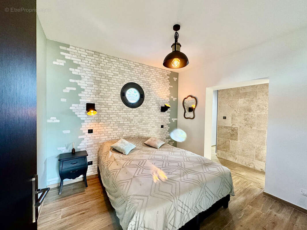 Appartement à CARRY-LE-ROUET