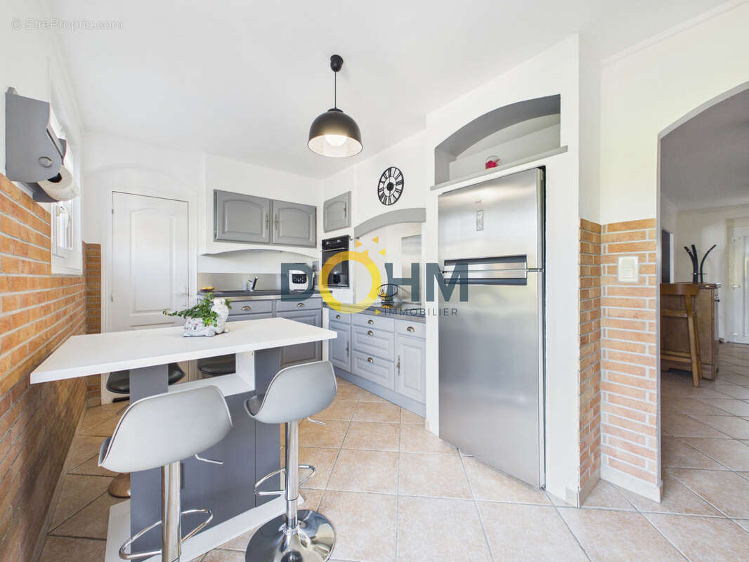 EN EXCLUSIVITÉ   Maison individuelle rénovée avec piscine   Saint-Just-Saint-Rambert - photo 12